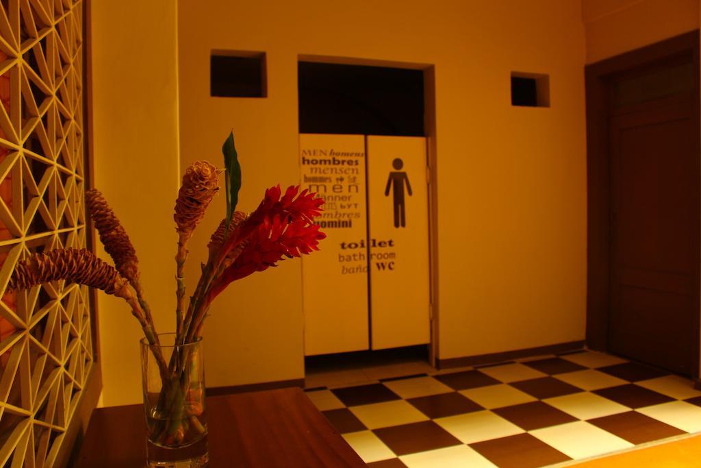 Check Inn Bed And Breakfast Cuenca Exterior foto